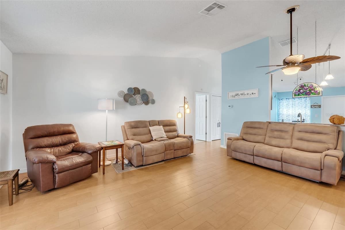 2115 KORAT LANE — photo 18 of 33