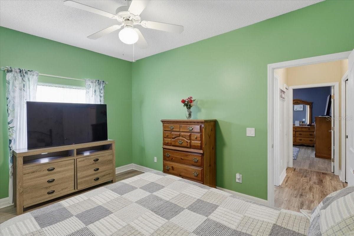 56 WESTBURY LANE — photo 42 of 64