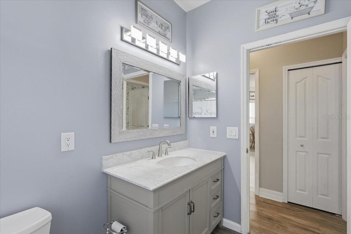 56 WESTBURY LANE — photo 40 of 64