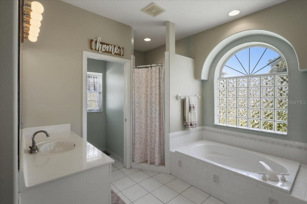 56 WESTBURY LANE — photo 35 of 64