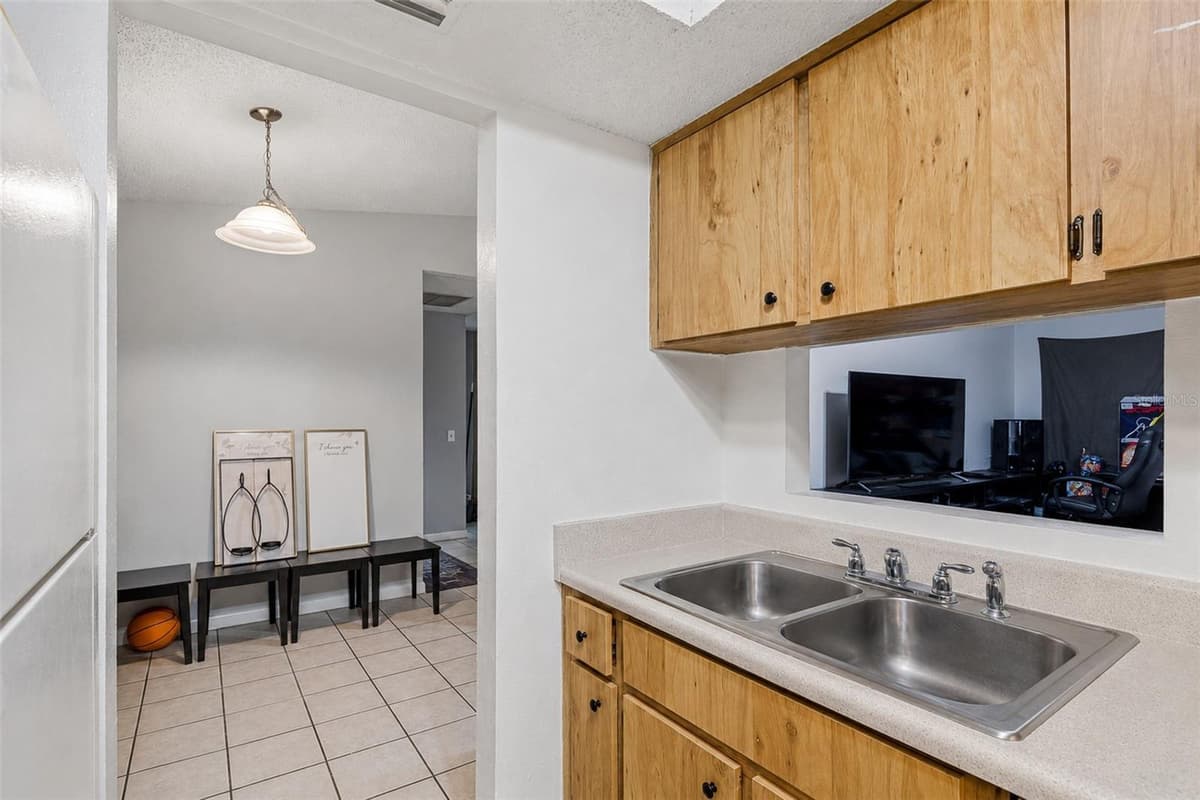 3132 BLOOMINGDALE VILLAS COURT — photo 44 of 90