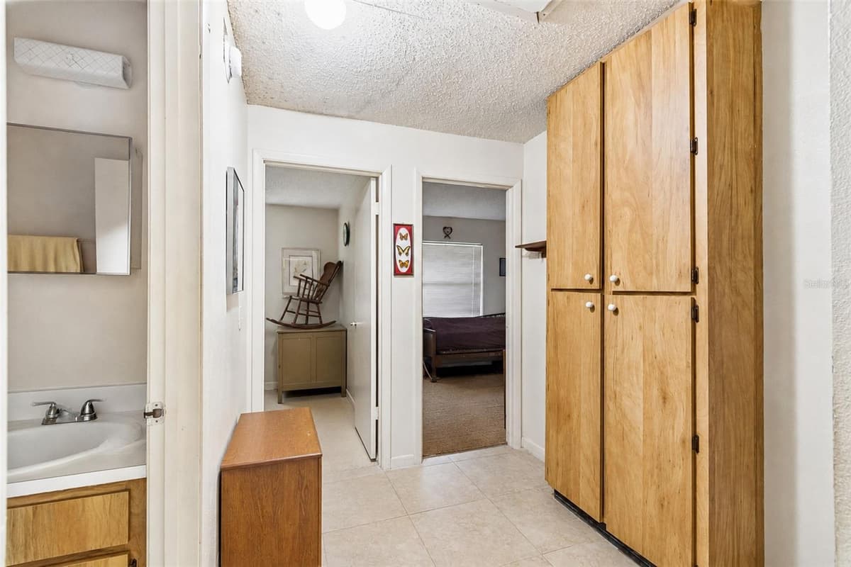 3132 BLOOMINGDALE VILLAS COURT — photo 53 of 90
