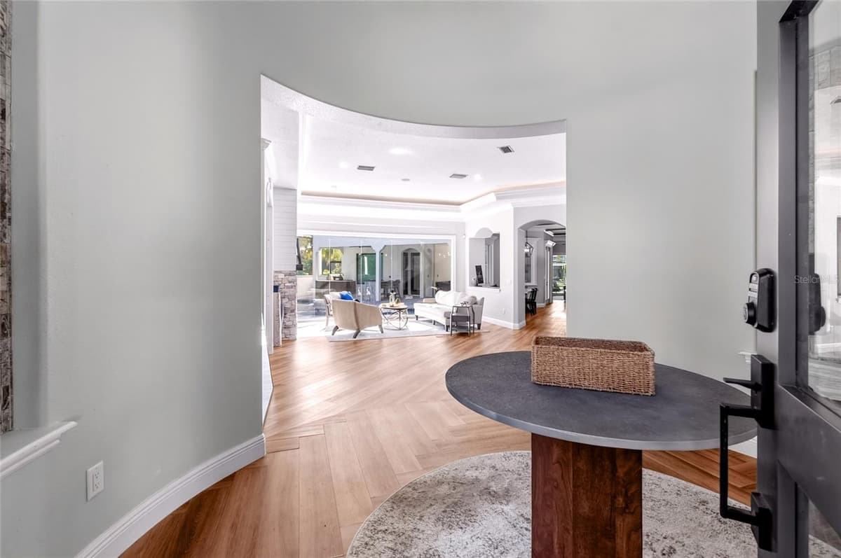 9904 BRENTFORD COURT — photo 4 of 73