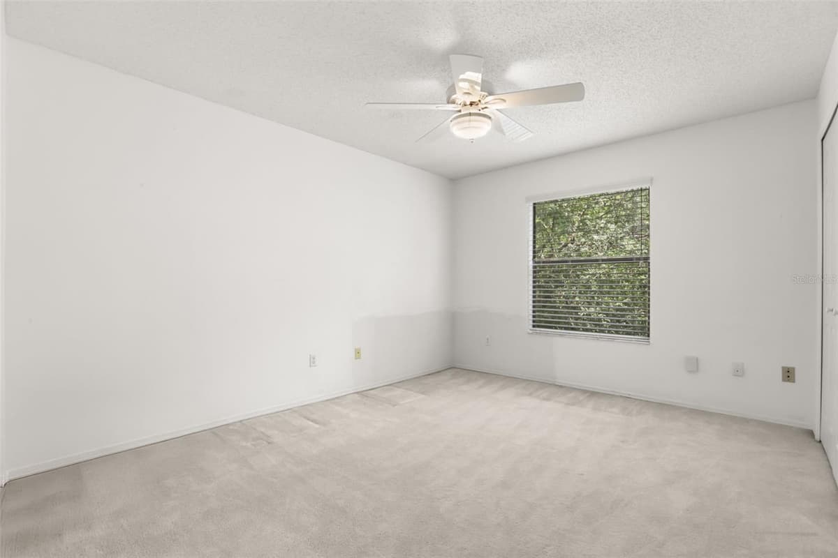 223 HERON STREET — photo 22 of 40