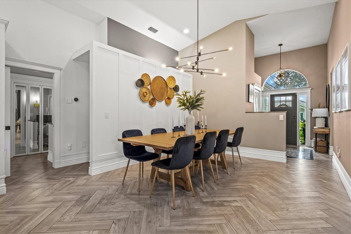 1059 TRUMAN STREET — photo 12 of 61
