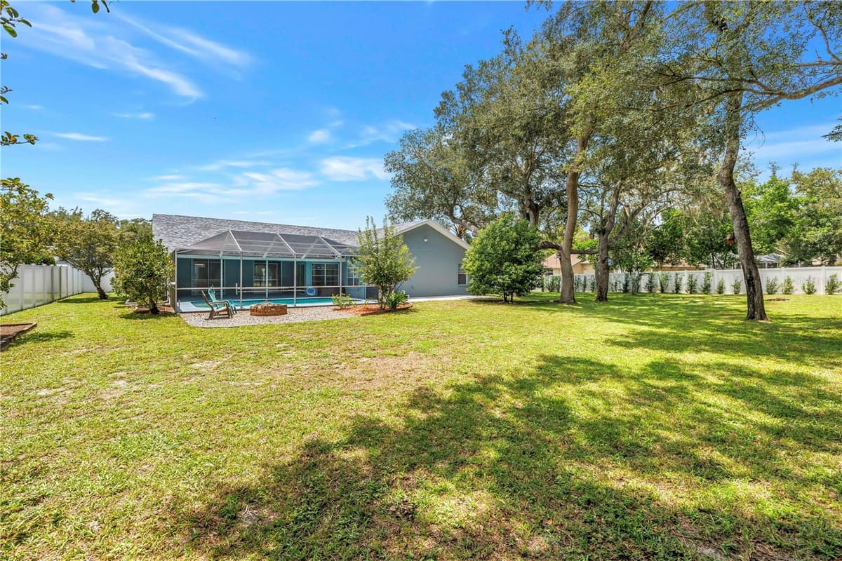 18812 BASCOMB LANE — photo 4 of 39