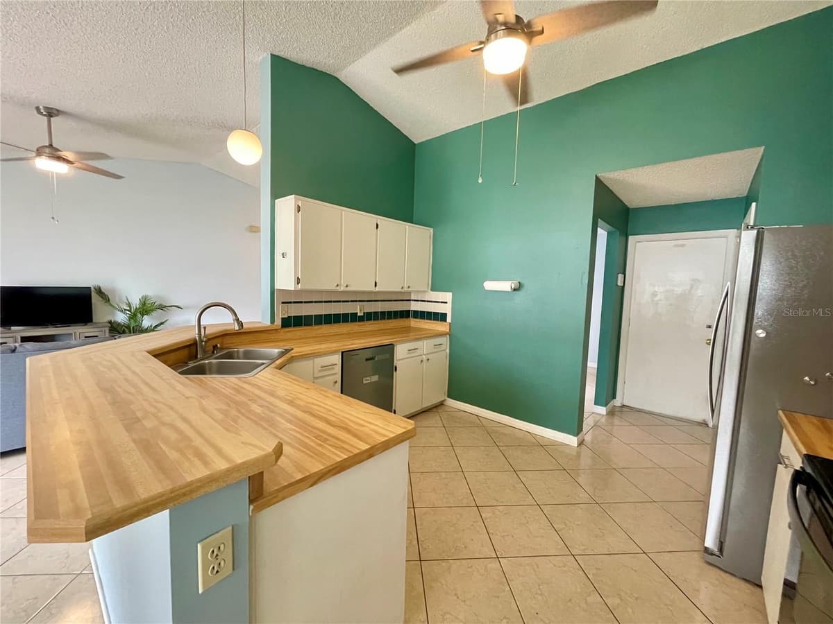 1150 INDIAN RIDGE TRAIL — photo 9 of 29