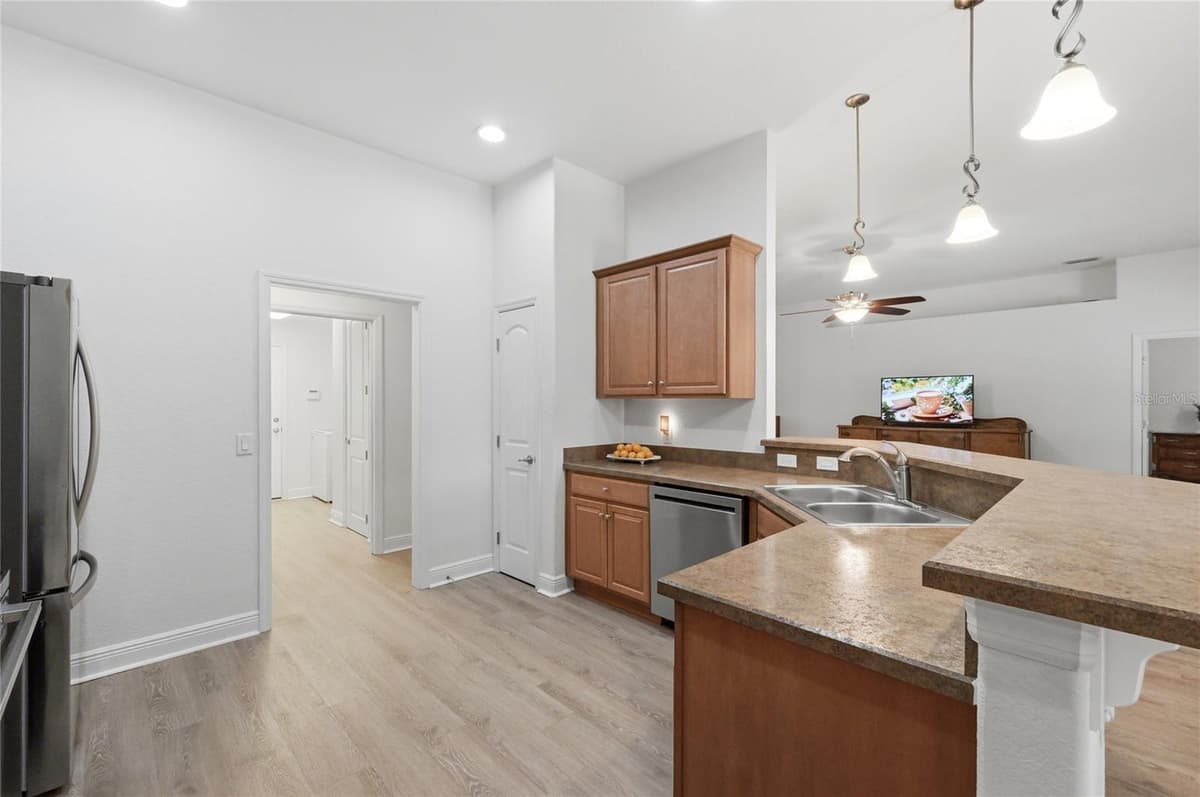 1676 DOVES VIEW CIRCLE — photo 12 of 46