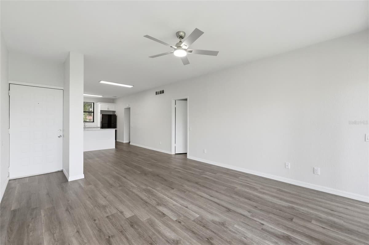 503 SWEET BAY CIRCLE — photo 5 of 53