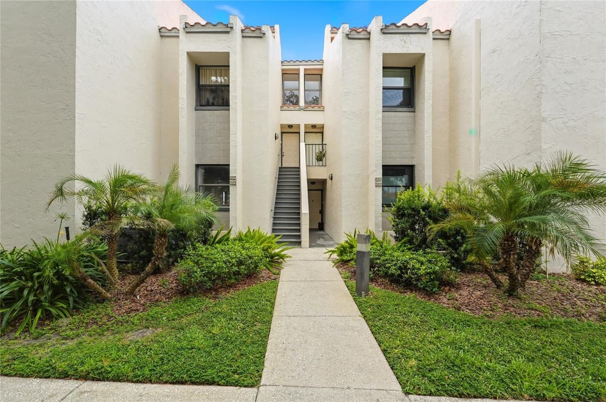 503 SWEET BAY CIRCLE — photo 4 of 53