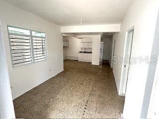 1006 JOSE GANDARA — photo 9 of 17