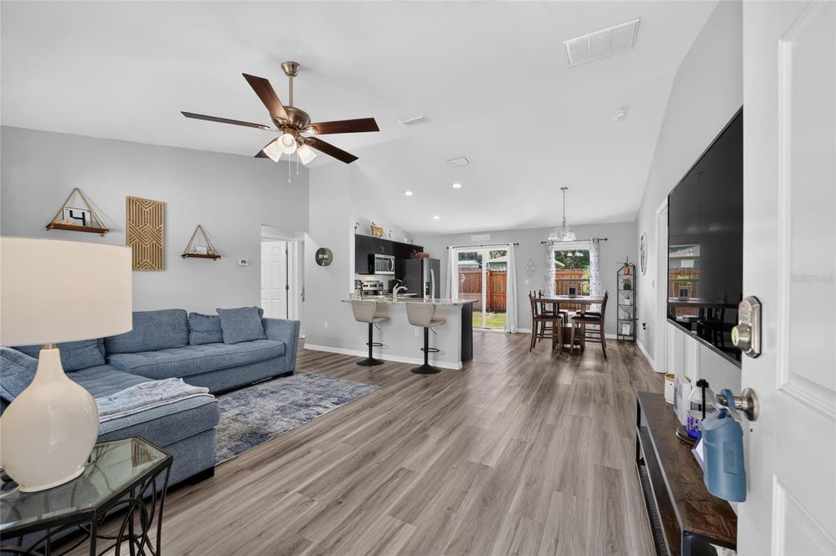 114 LOCUST LOOP — photo 8 of 57