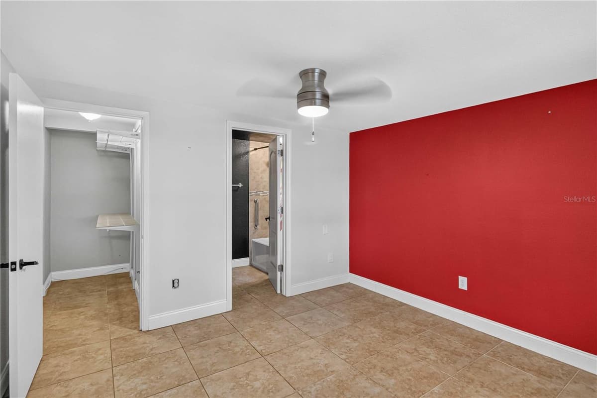 2125 HERCULES AVENUE — photo 13 of 24