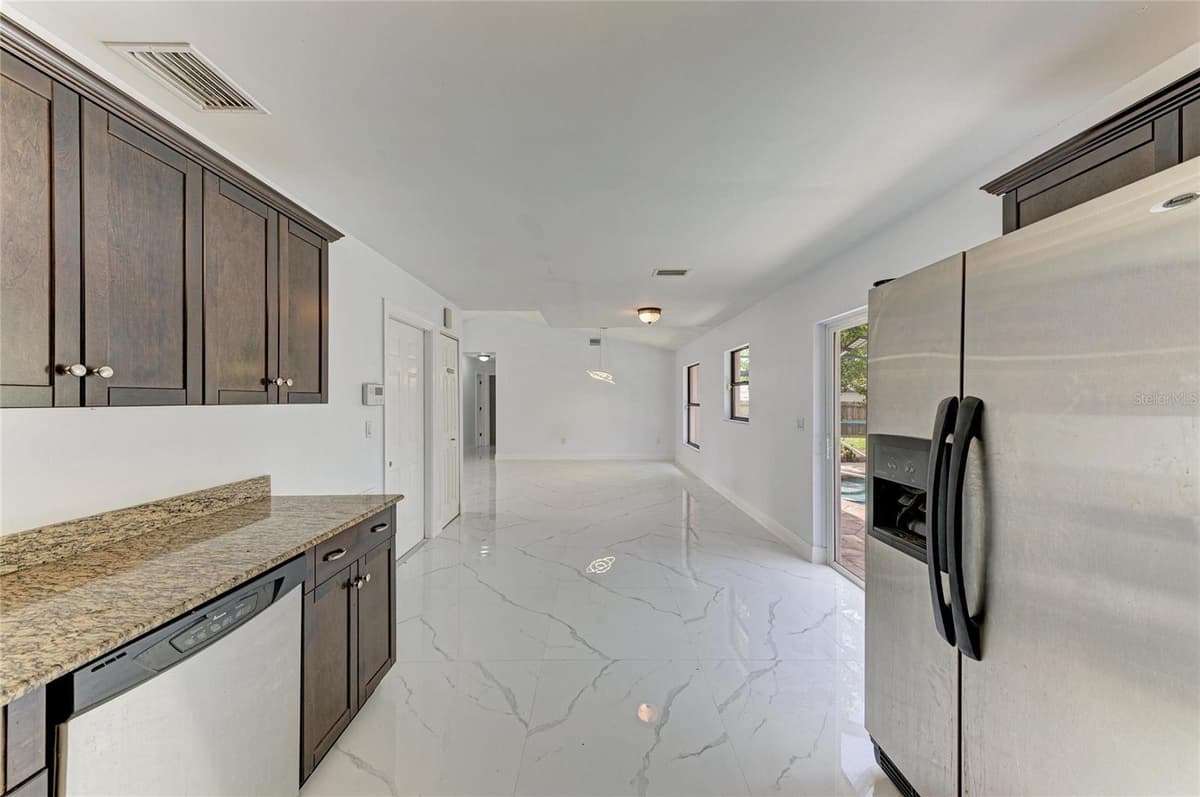 6540 MAUNA LOA BOULEVARD — photo 18 of 53