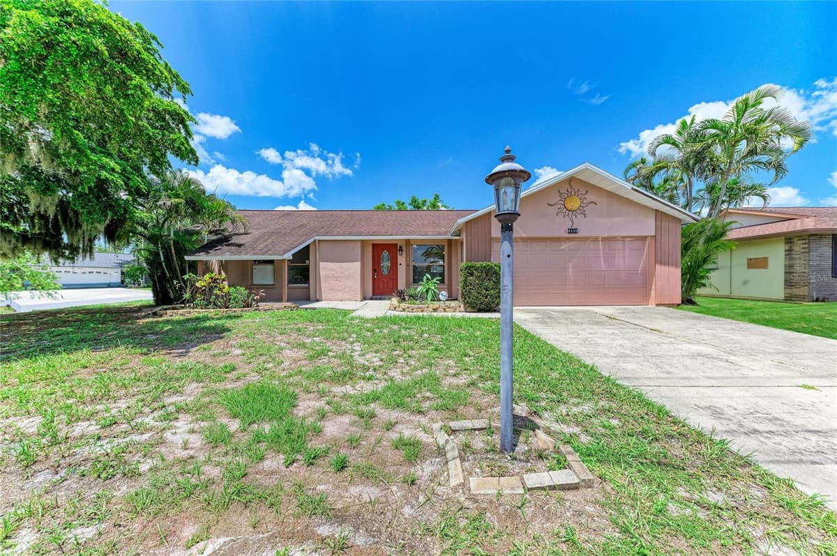 6540 MAUNA LOA BOULEVARD — photo 5 of 53