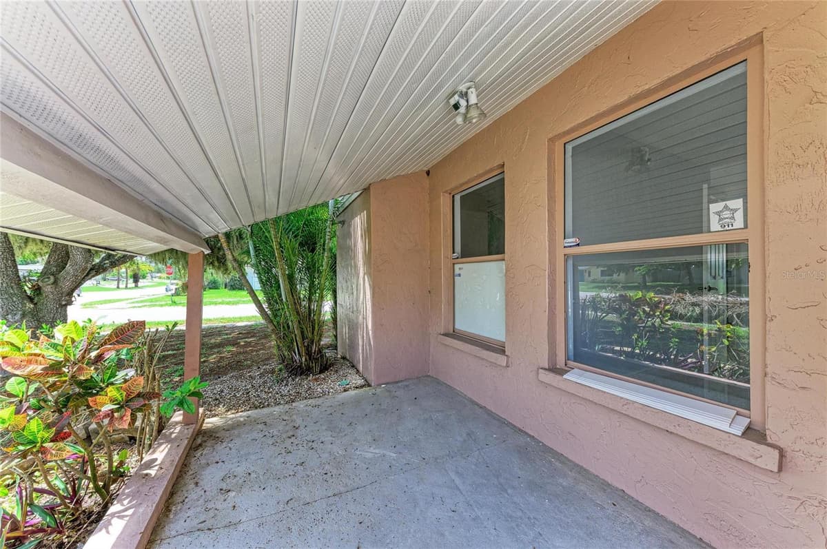 6540 MAUNA LOA BOULEVARD — photo 8 of 53
