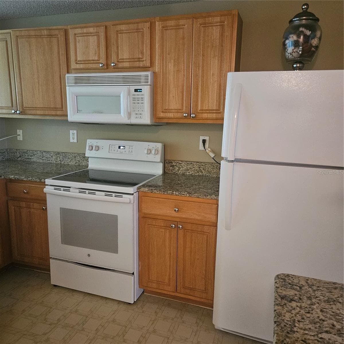 5500 BENTGRASS DRIVE — photo 6 of 33