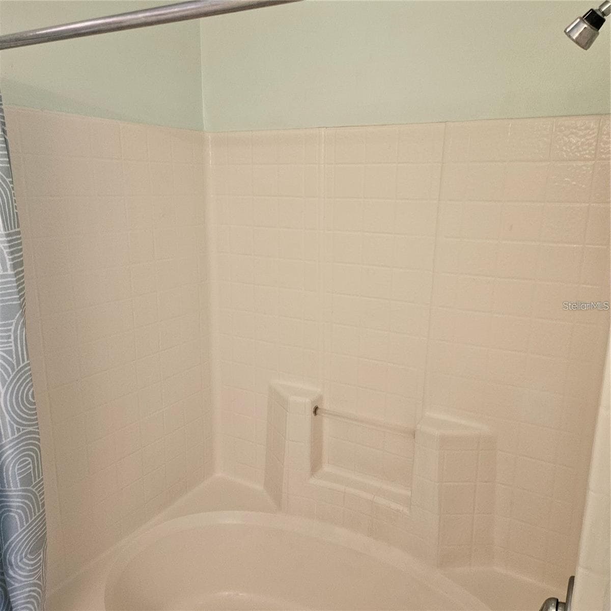 5500 BENTGRASS DRIVE — photo 14 of 33