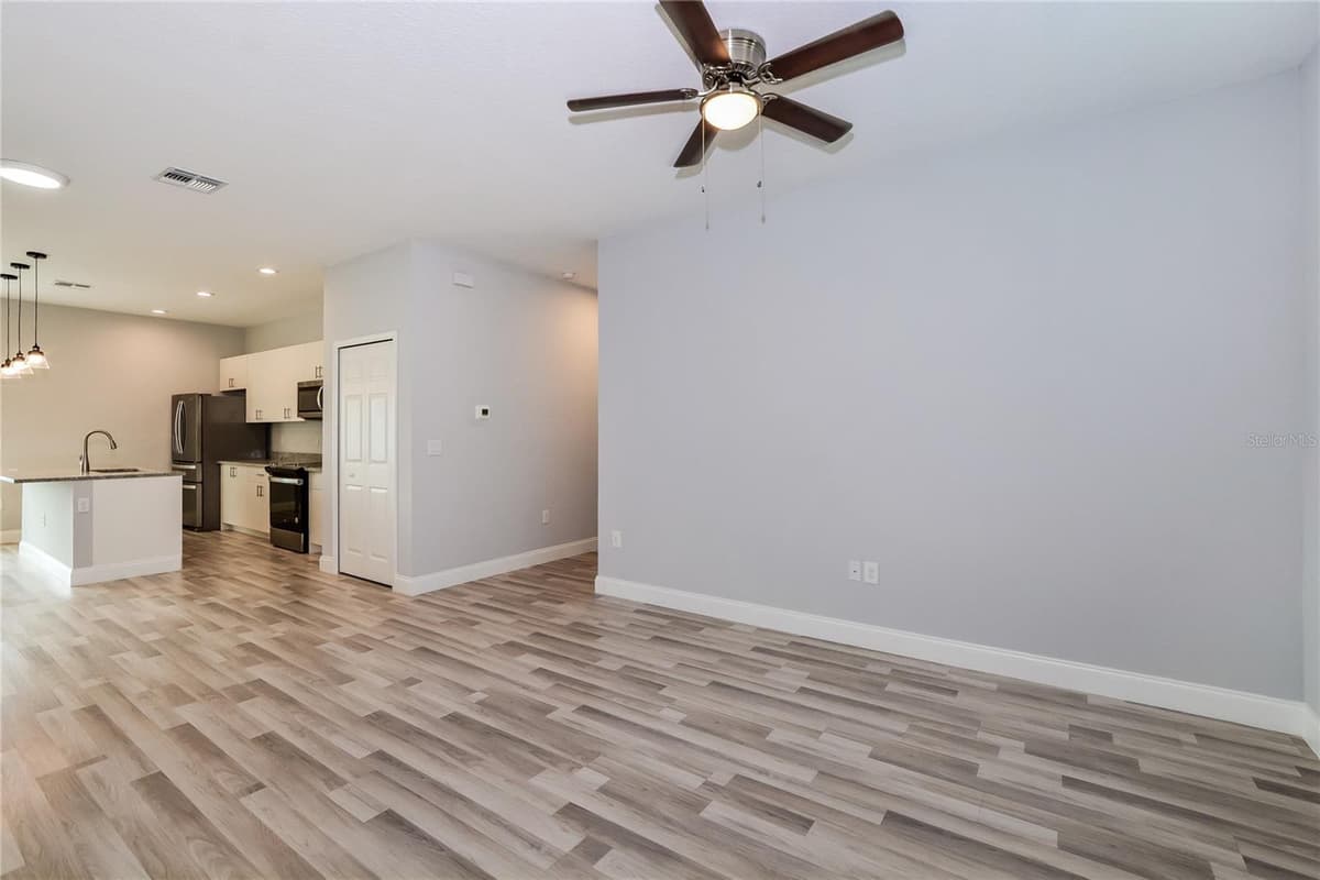 102 CONCH WAY — photo 3 of 15
