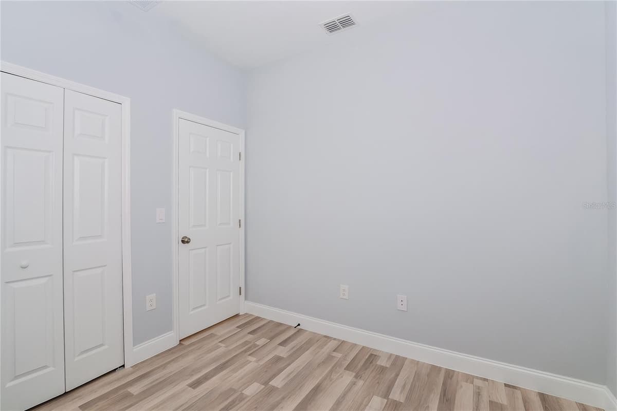 102 CONCH WAY — photo 11 of 15