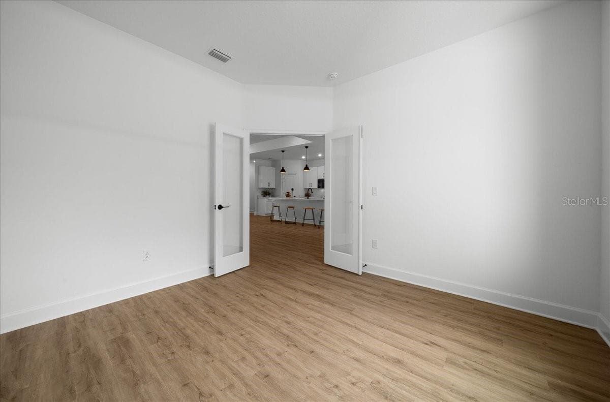 11021 STILT AVENUE — photo 66 of 92