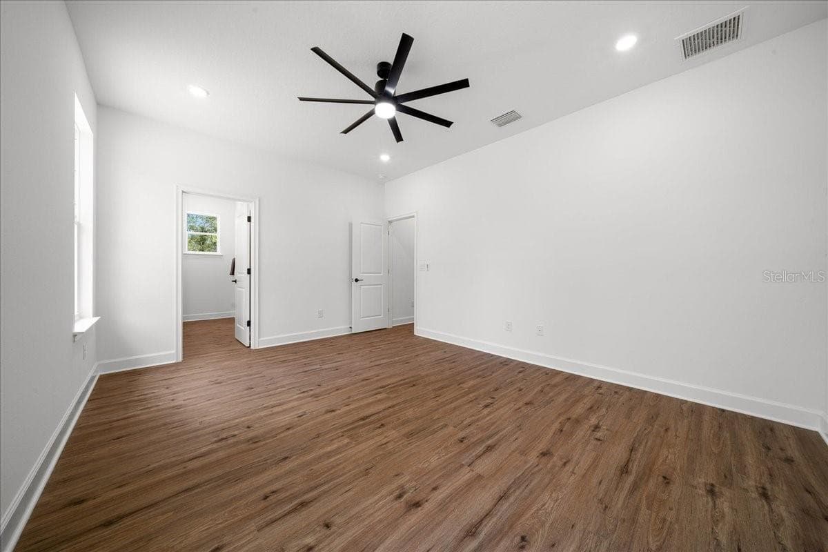 11188 SEATTLE WREN AVENUE — photo 42 of 69