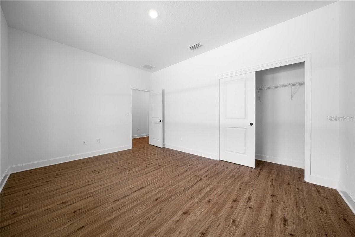 11188 SEATTLE WREN AVENUE — photo 7 of 69