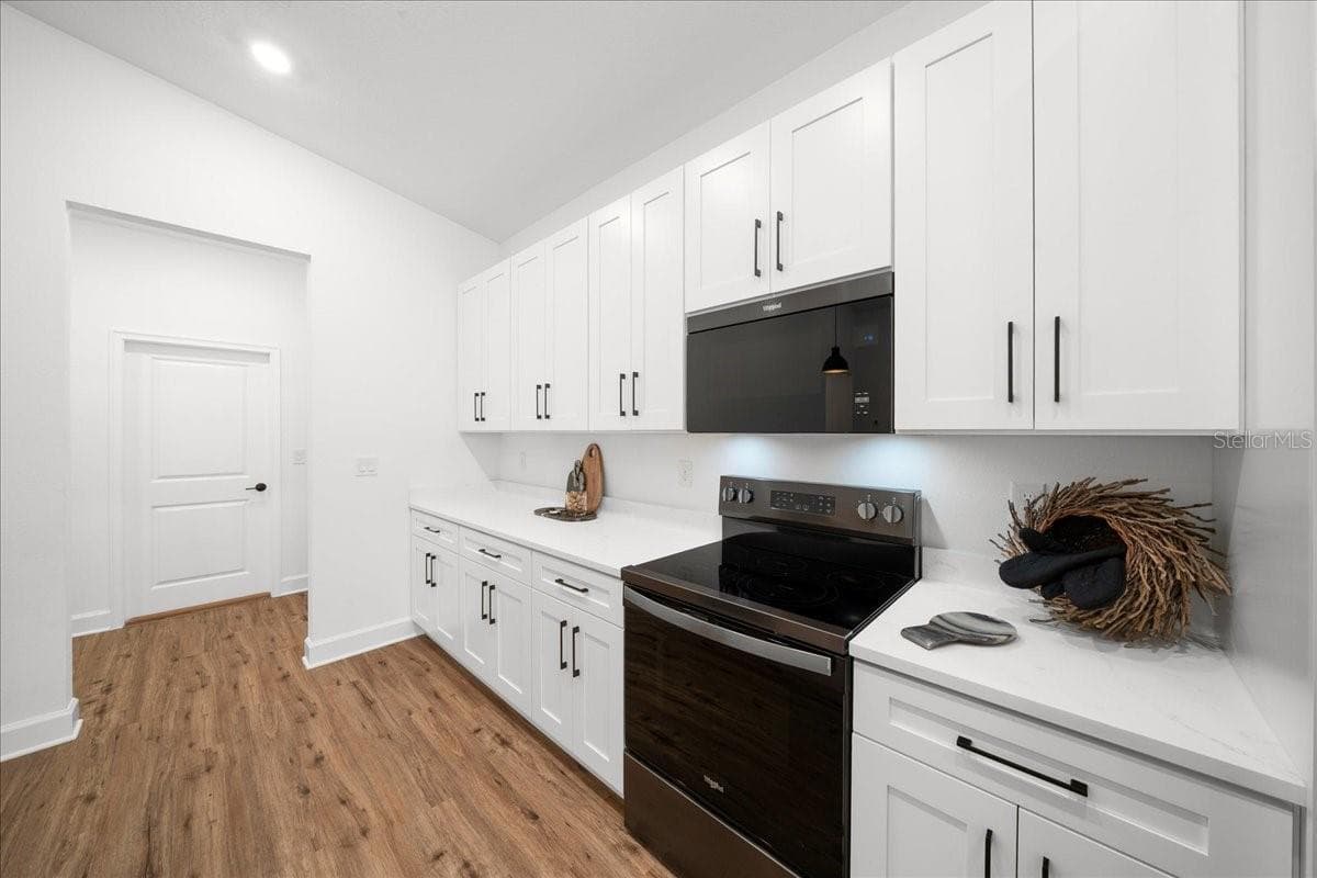 11188 SEATTLE WREN AVENUE — photo 20 of 69