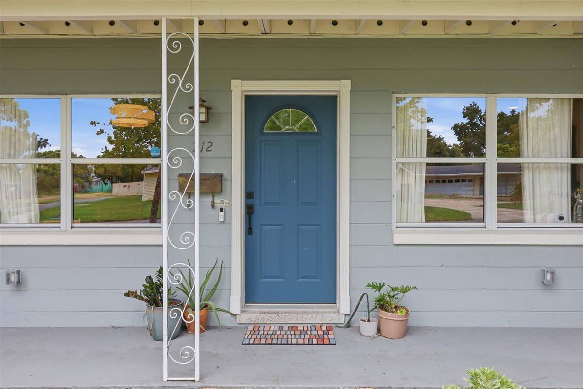 712 MALONE DRIVE — photo 3 of 32
