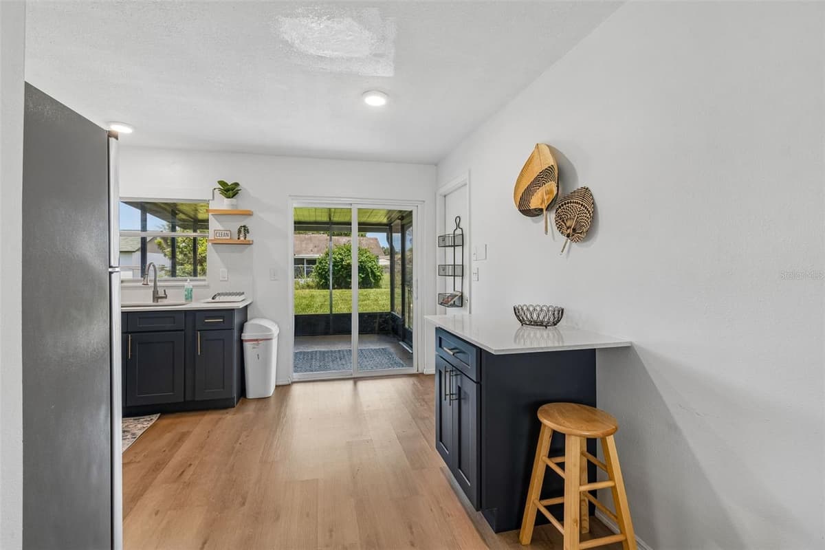 3506 MURROW STREET — photo 5 of 22