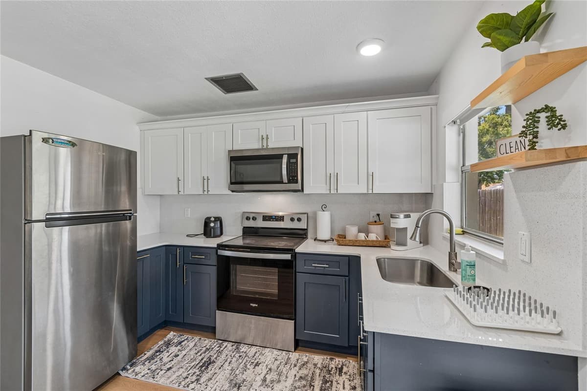 3506 MURROW STREET — photo 8 of 22