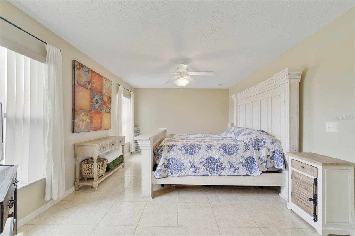 468 SHADY CREEK LANE — photo 12 of 22