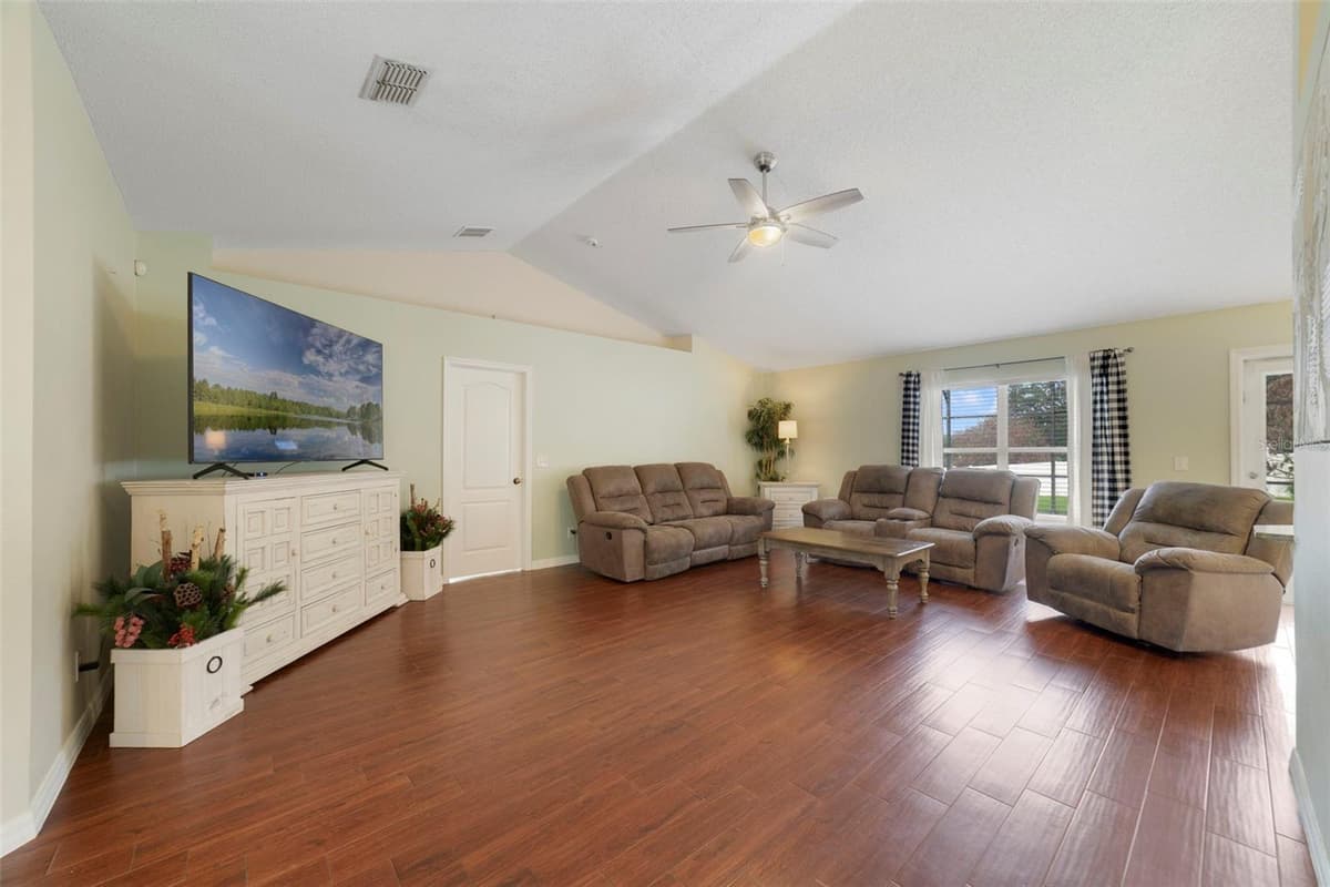 468 SHADY CREEK LANE — photo 8 of 22