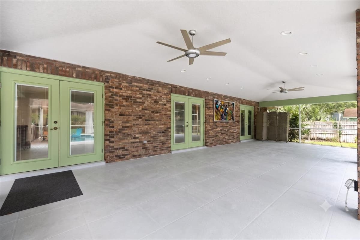 1165 GEORGE ANDERSON STREET — photo 20 of 26
