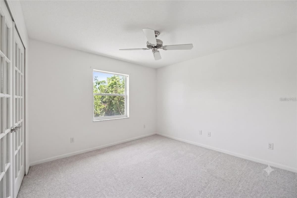 1165 GEORGE ANDERSON STREET — photo 16 of 26