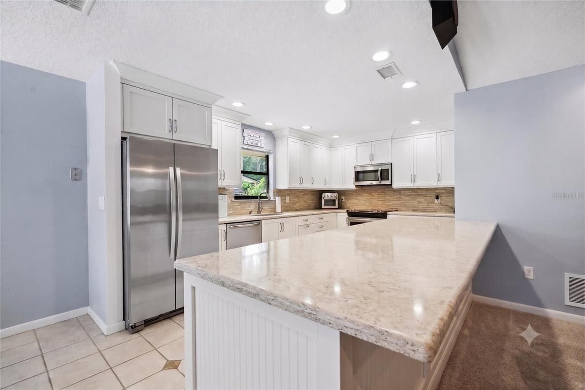 1165 GEORGE ANDERSON STREET — photo 12 of 26