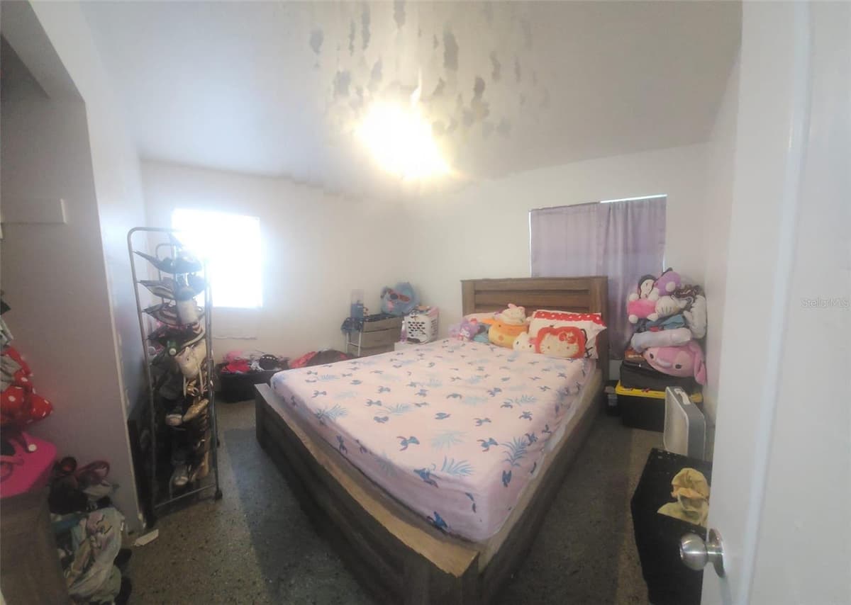 2545 STRATFORD DRIVE — photo 8 of 17