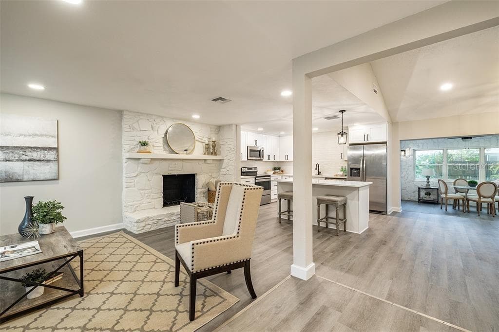11145 BELLA LOMA DRIVE — photo 9 of 27