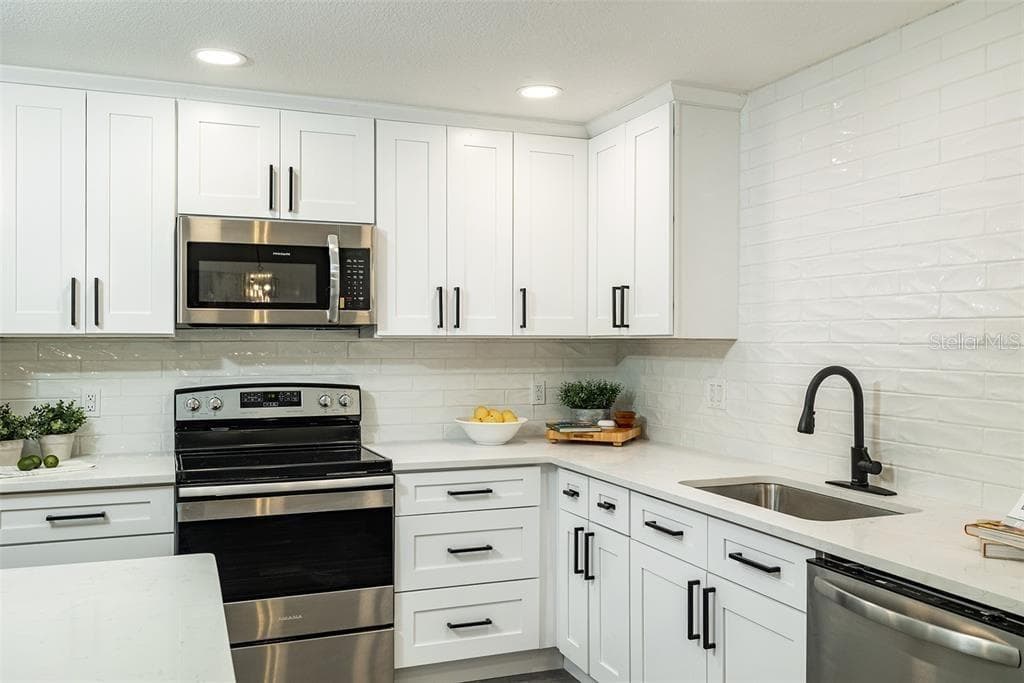 11145 BELLA LOMA DRIVE — photo 12 of 27