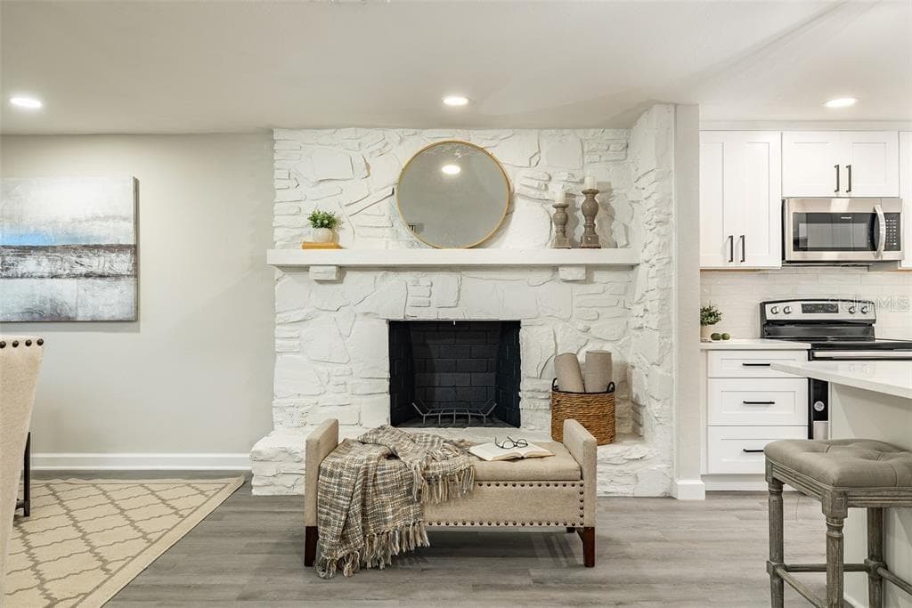 11145 BELLA LOMA DRIVE — photo 8 of 27