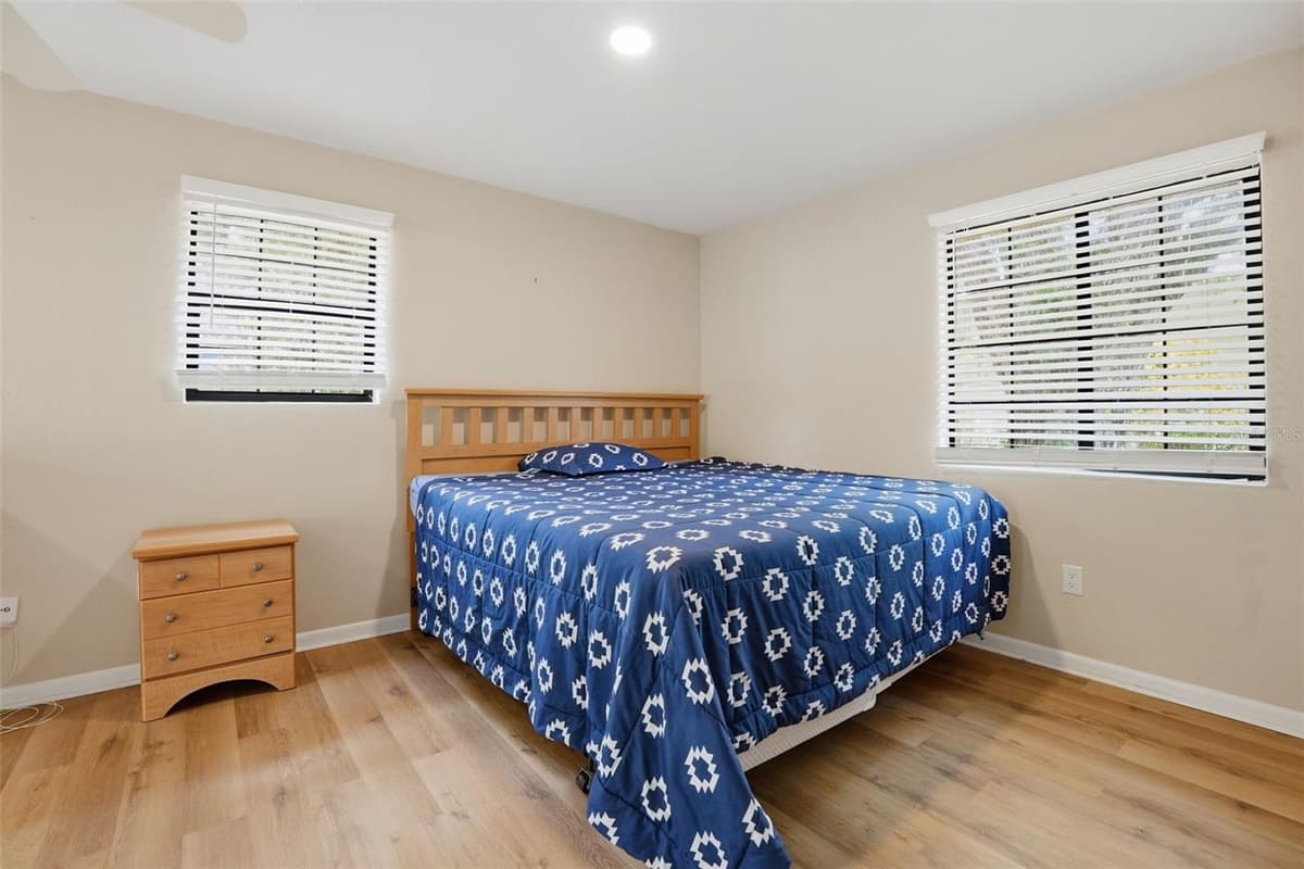 254 OLEANDER PLACE — photo 15 of 25