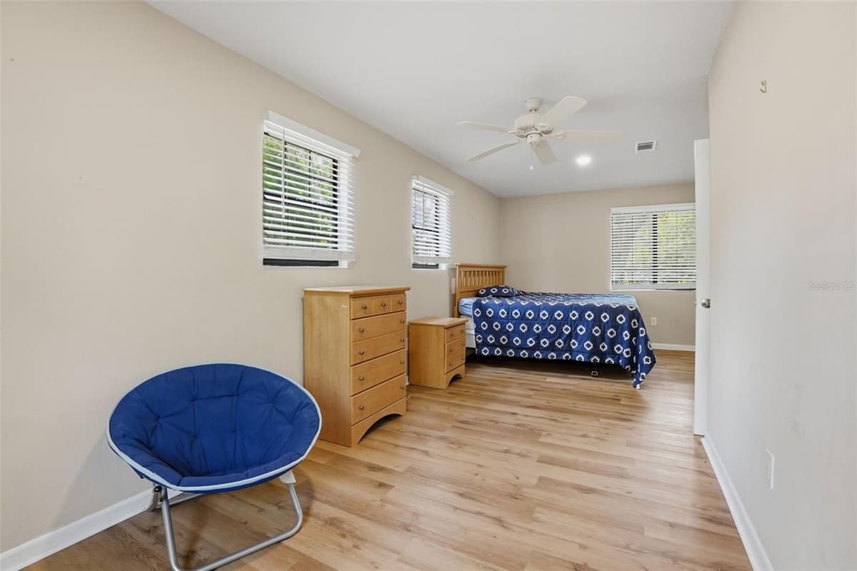 254 OLEANDER PLACE — photo 13 of 25