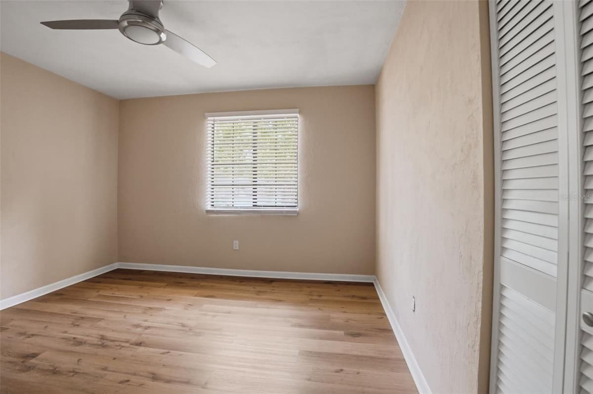 254 OLEANDER PLACE — photo 12 of 25