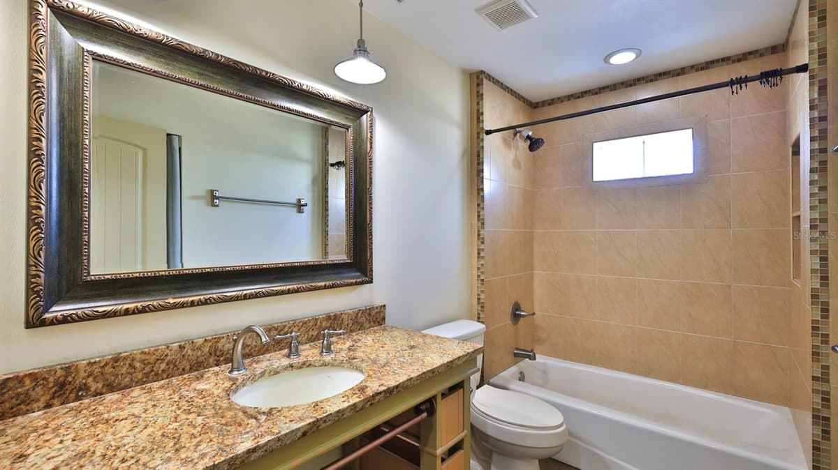 118 SNYDER STREET — photo 18 of 32
