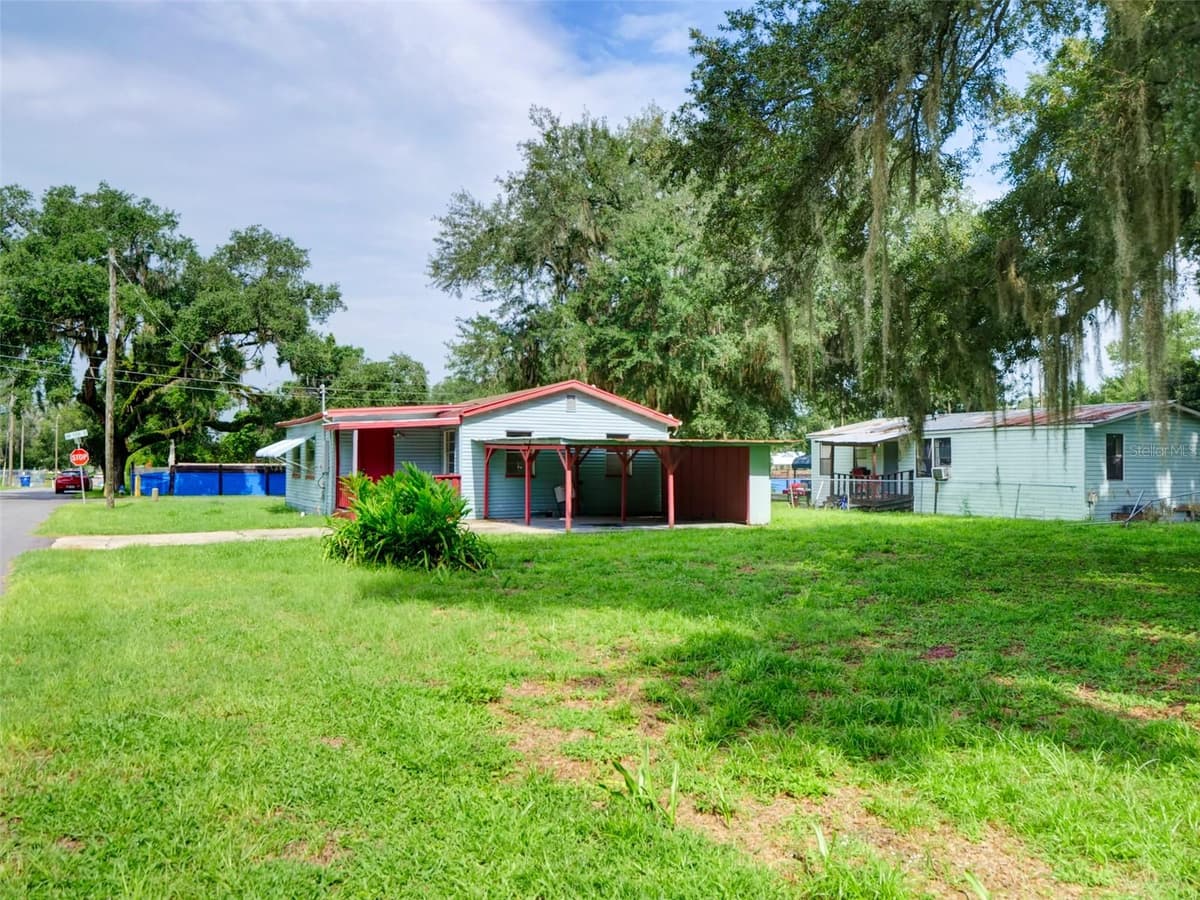 813 NW 5TH STREET — photo 19 of 24