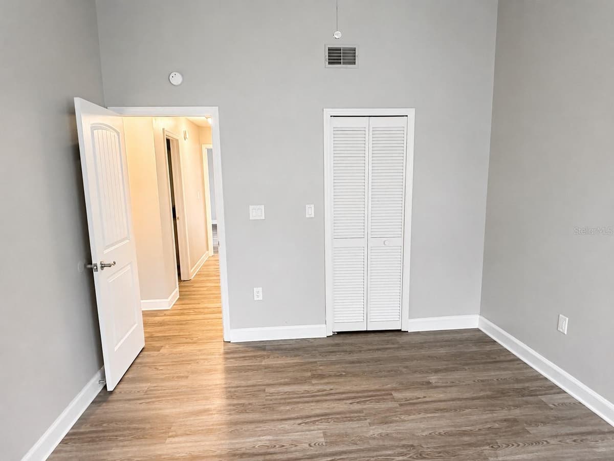 664 CHANNING DRIVE — photo 14 of 20