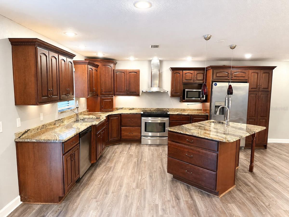 664 CHANNING DRIVE — photo 4 of 20