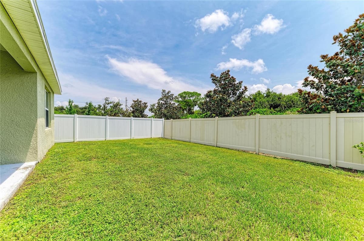 4546 LINDEVER LANE — photo 35 of 45