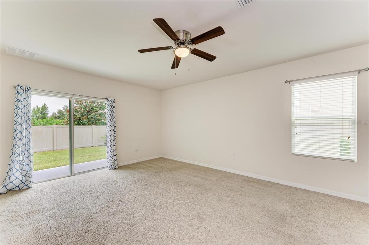 4546 LINDEVER LANE — photo 16 of 45