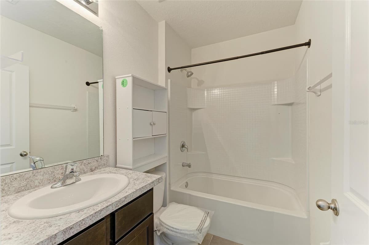 4546 LINDEVER LANE — photo 31 of 45